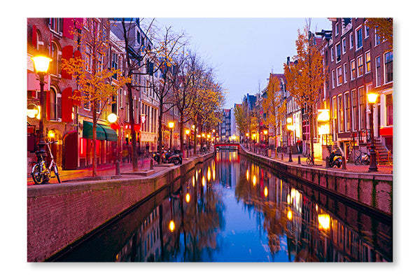 Vue d'Amsterdam aux Pays-Bas, cadre mural et panneau de tissu 28 x 42 po | Vue d'Amsterdam aux Pays-Bas 28 po x 42 po : Cadre d'art mural et panneau de tissu | D44GYF13