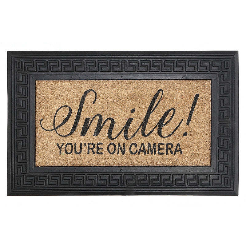 Rubber & Coir Smile You're on Camera Floormat|Tapis de plancher « Smile You're on Camera » en caoutchouc et tapis-brosse