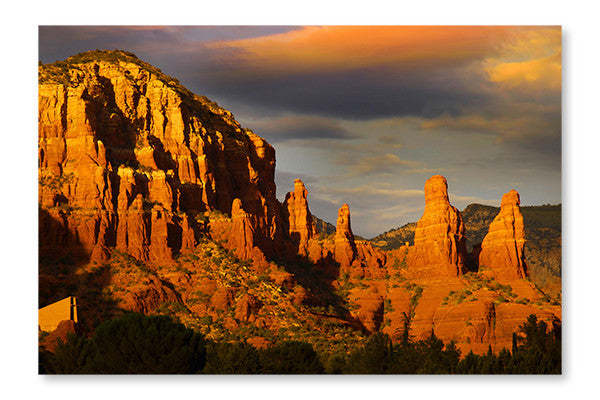 Cadre mural et panneau de tissu « Red Rock Hills In Sedona » 16 x 24 po | Red Rock Hills In Sedona 16 po x 24 po : Cadre d'art mural et panneau de tissu | D44GR5DJ