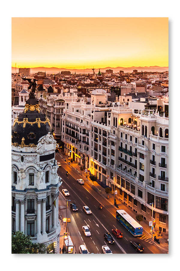 Vue panoramique de la Gran Via : Cadre mural et panneau en tissu 16 x 24 po | D44G7PGD