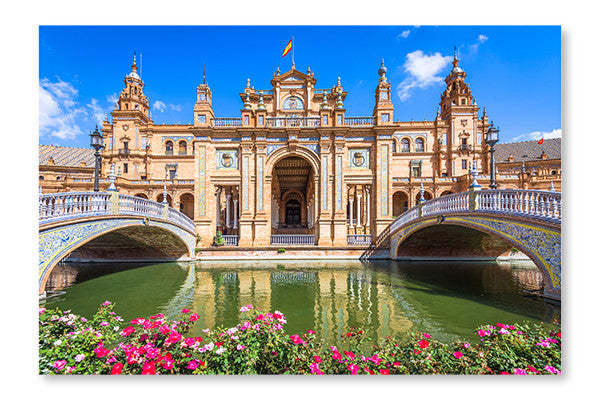 Séville, Espagne, Place d'Espagne : Cadre mural et panneau de tissu 28 x 42 po | Séville, Espagne, Place d'Espagne 28 po x 42 po : Cadre d'art mural et panneau de tissu | D44GU7S5