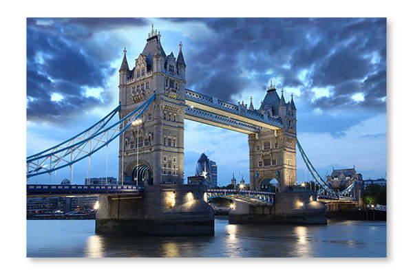 Le célèbre Tower Bridge au crépuscule : cadre et panneau de tissu 28 x 42 cm | D44GKO34