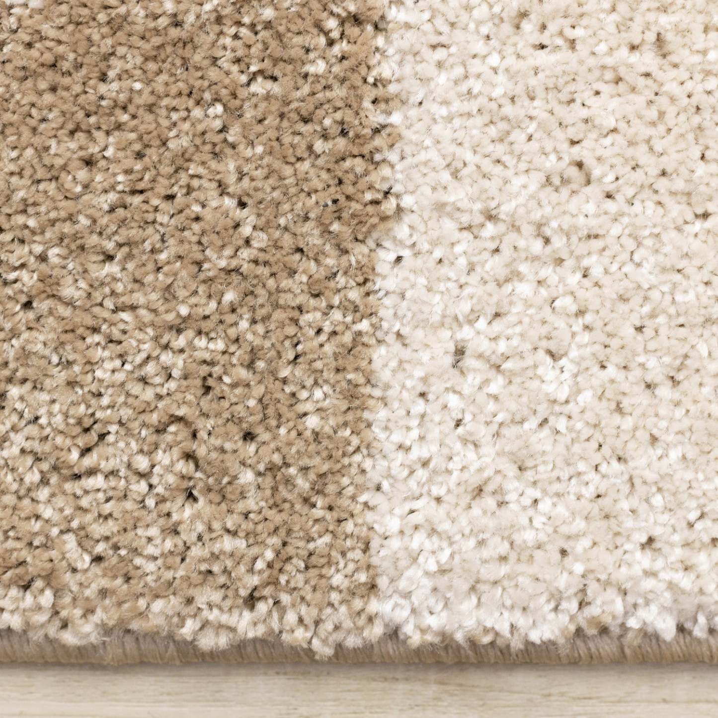 Tapis Hampton Cream Beige à formes géométriques - 5'3 x 7'7|Carpette Hampton crème et beige à motif géométrique - 5 pi 3 po x 7 pi 7 po