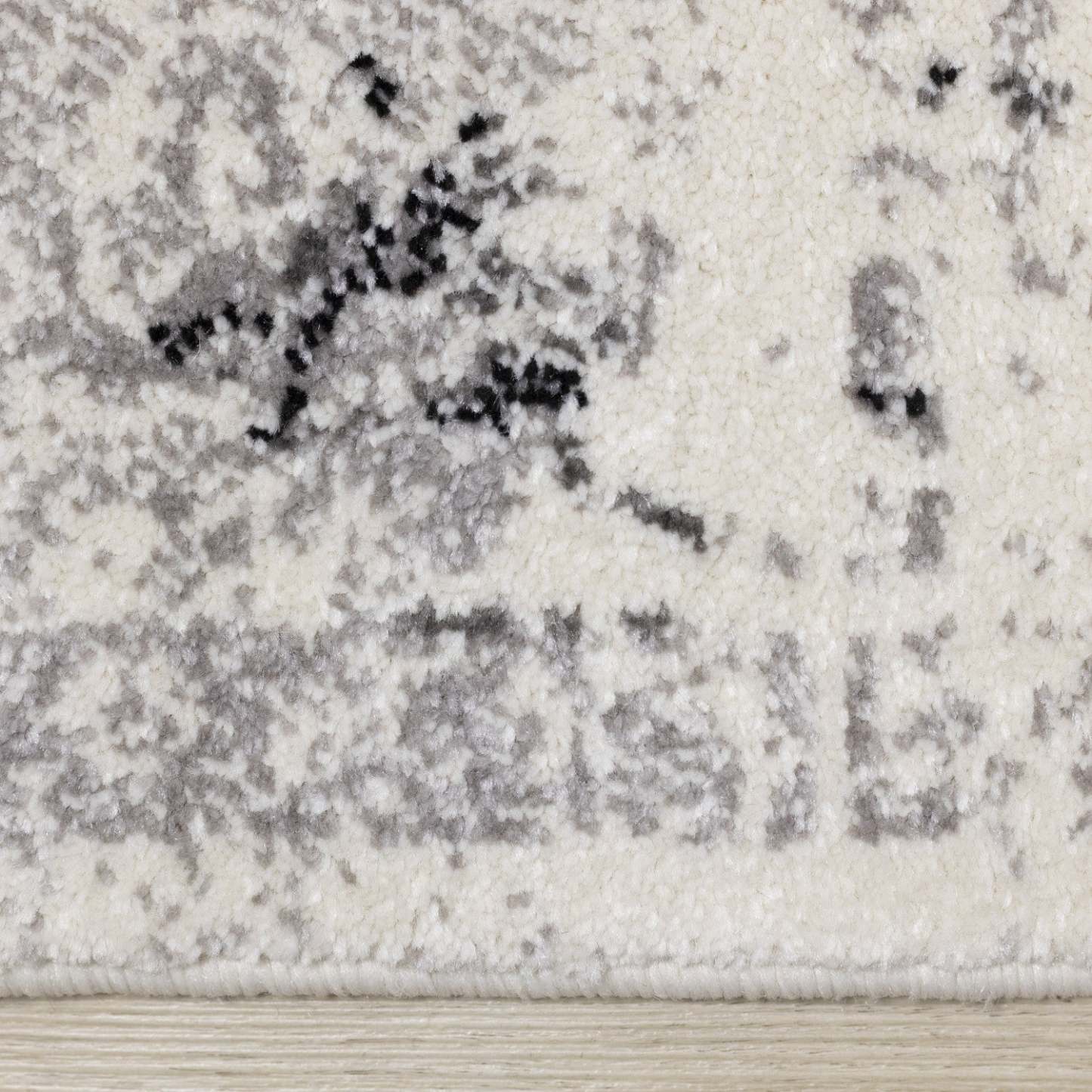 Carpette Sutton à motif floral traditionnel vieilli - 5 pi 3 po x 7 pi 7 po