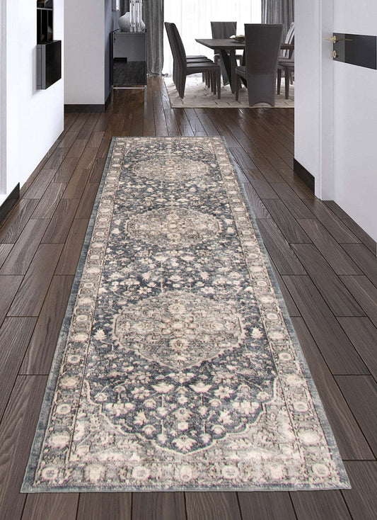 Octavian Tabriz Grey Area Rug - 2'7 x 8'2|Carpette Octavian Tabriz gris - 2 pi 7 po x 8 pi 2 po| D2ADBMPV