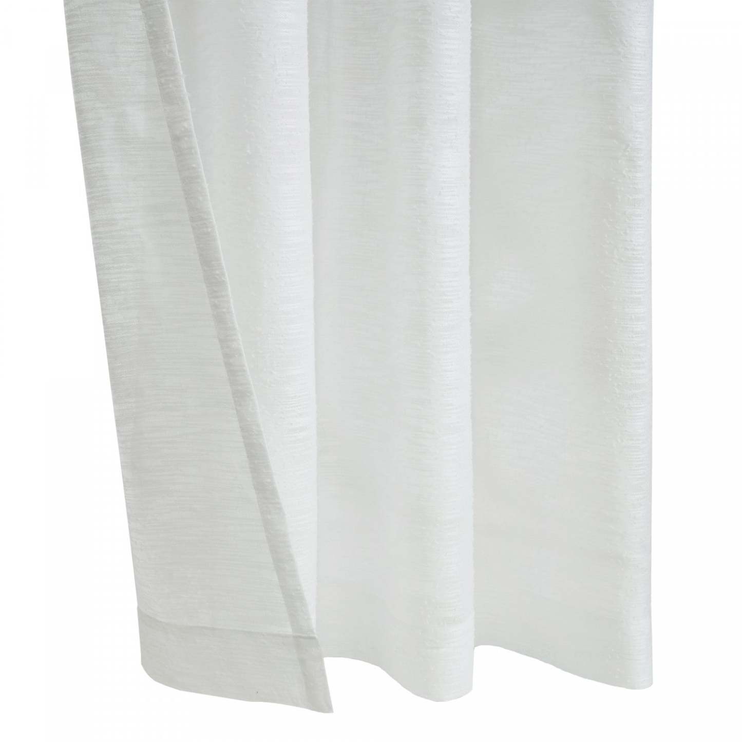 Habitat Boucle White Sheer Grommet Curtain Panel - 52 x 84|Panneau de rideau transparent à œillets Boucle blanc d'Habitat - 52 x 84
