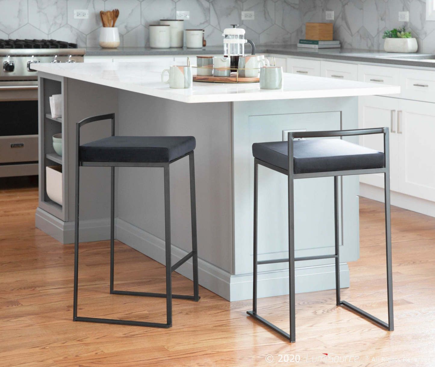 LumiSource Fuji Black Velvet Contemporary Stackable Counter-Height Stool - Set of 2|Tabouret superposable contemporain Fuji de hauteur comptoir en velours noir - ensemble de 2