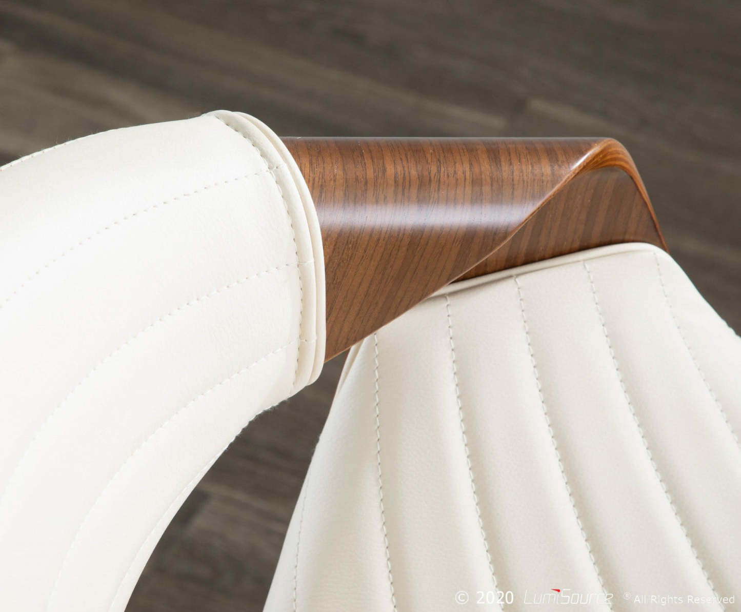 LumiSource Symphony Faux Leather Mid-Century Modern Dining Accent Chair - Walnut/Cream|Chaise d'appoint de salle à manger moderne du milieu du 20e siècle Symphony en similicuir - noyer et crème