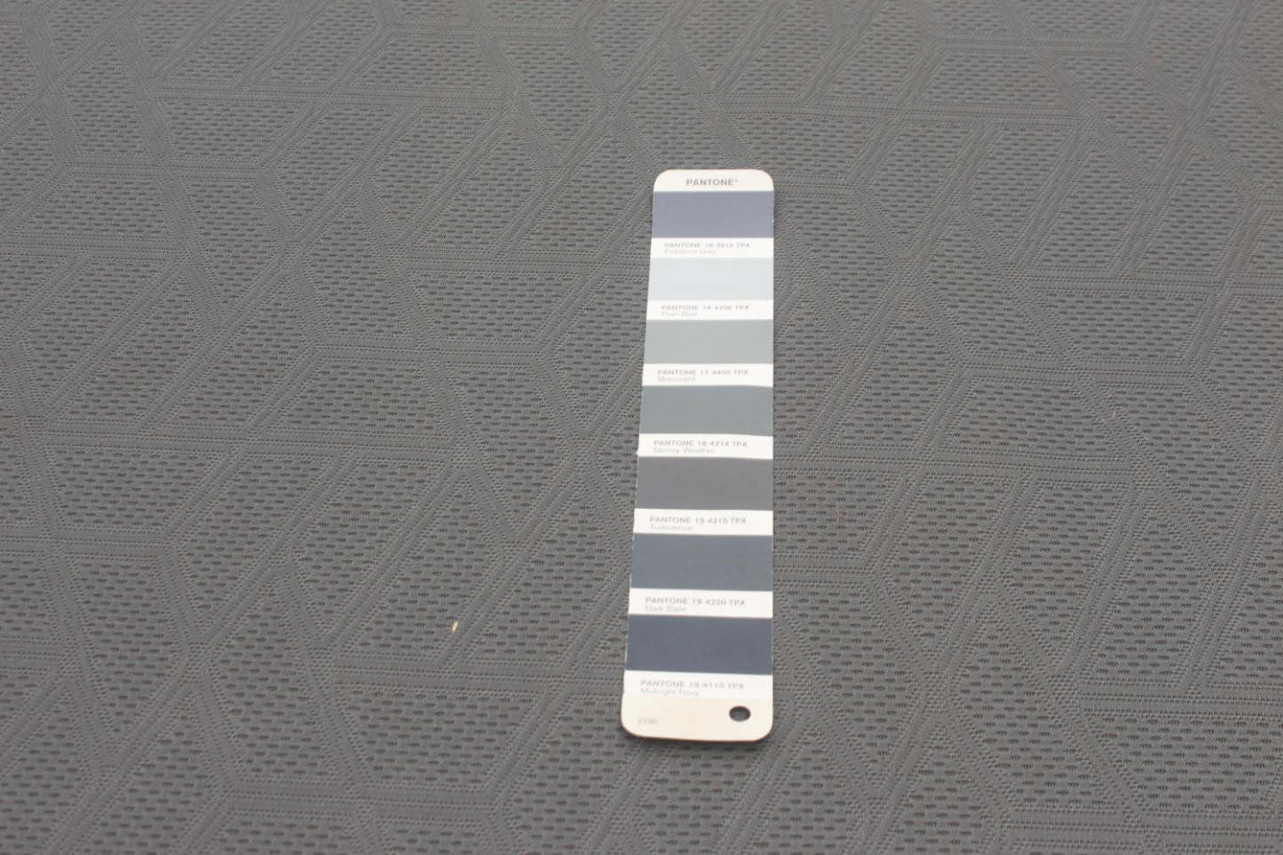 Bellezza gris foncé 2'2 x 4'0 tapis de sol - S de 2|Carpette Bellezza gris foncé 2 pi 2 po x 4 pi 0 po - Ensemble de 2|D22HM31P