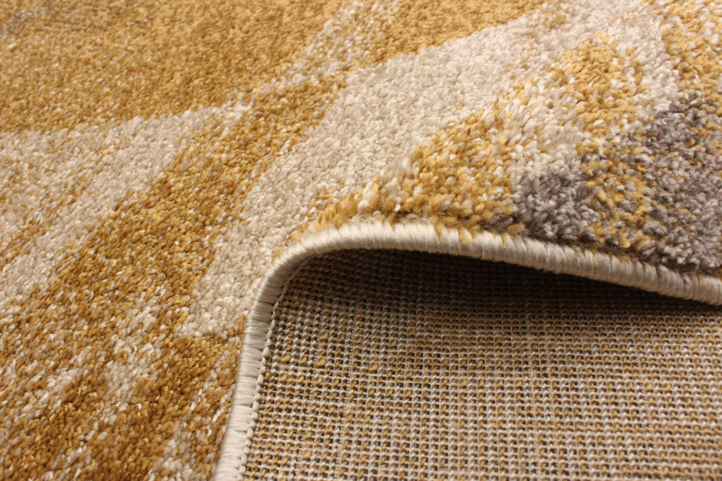 Tapis Korra Ivoire/Or 2,39 m x 3,10 m | D27GFRPV