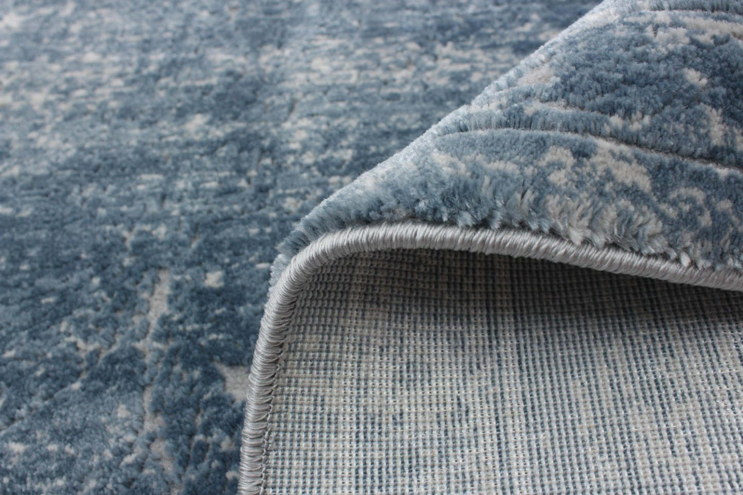 Tapis Dayna bleu 6'7 x 9'6 | Tapis Dayna bleue 6 pi 7 po x 9 pi 6 po