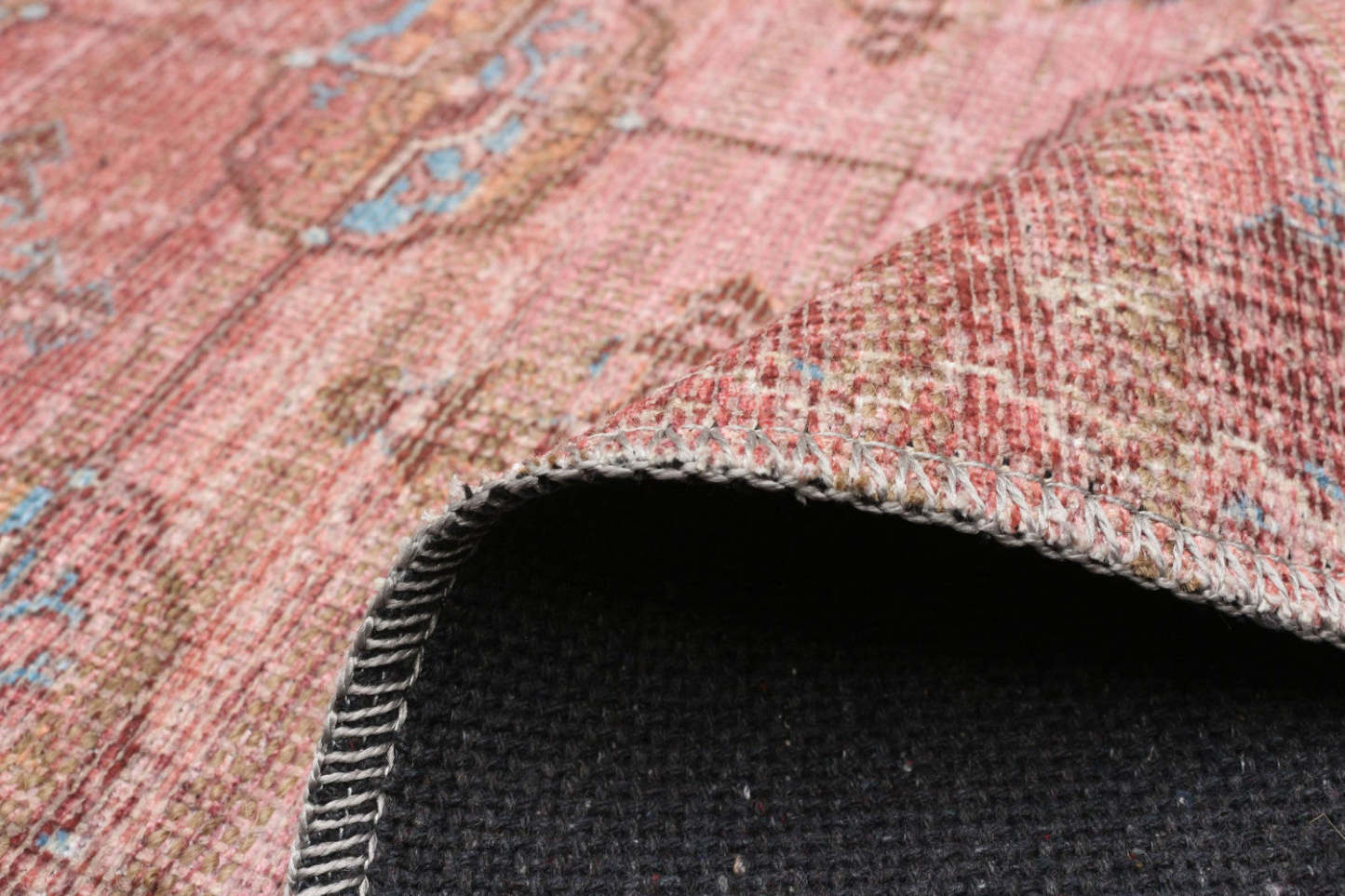 Tapis Rosemonde rouge 5 pi 3 po x 8 pi 0 po