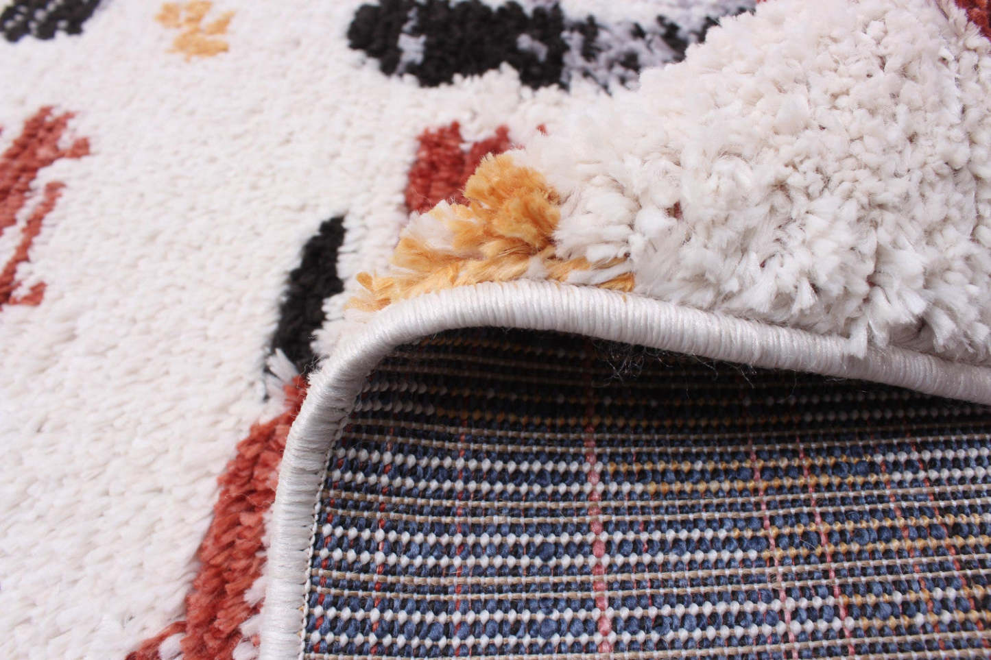 Paloma Sunburst noire, tapis blanc - 3 pi 11 po x 5 pi 11 po|Carpette Paloma Sunburst noire, blanche - 3 pi 11 po x 5 pi 11 po|D86F45L0