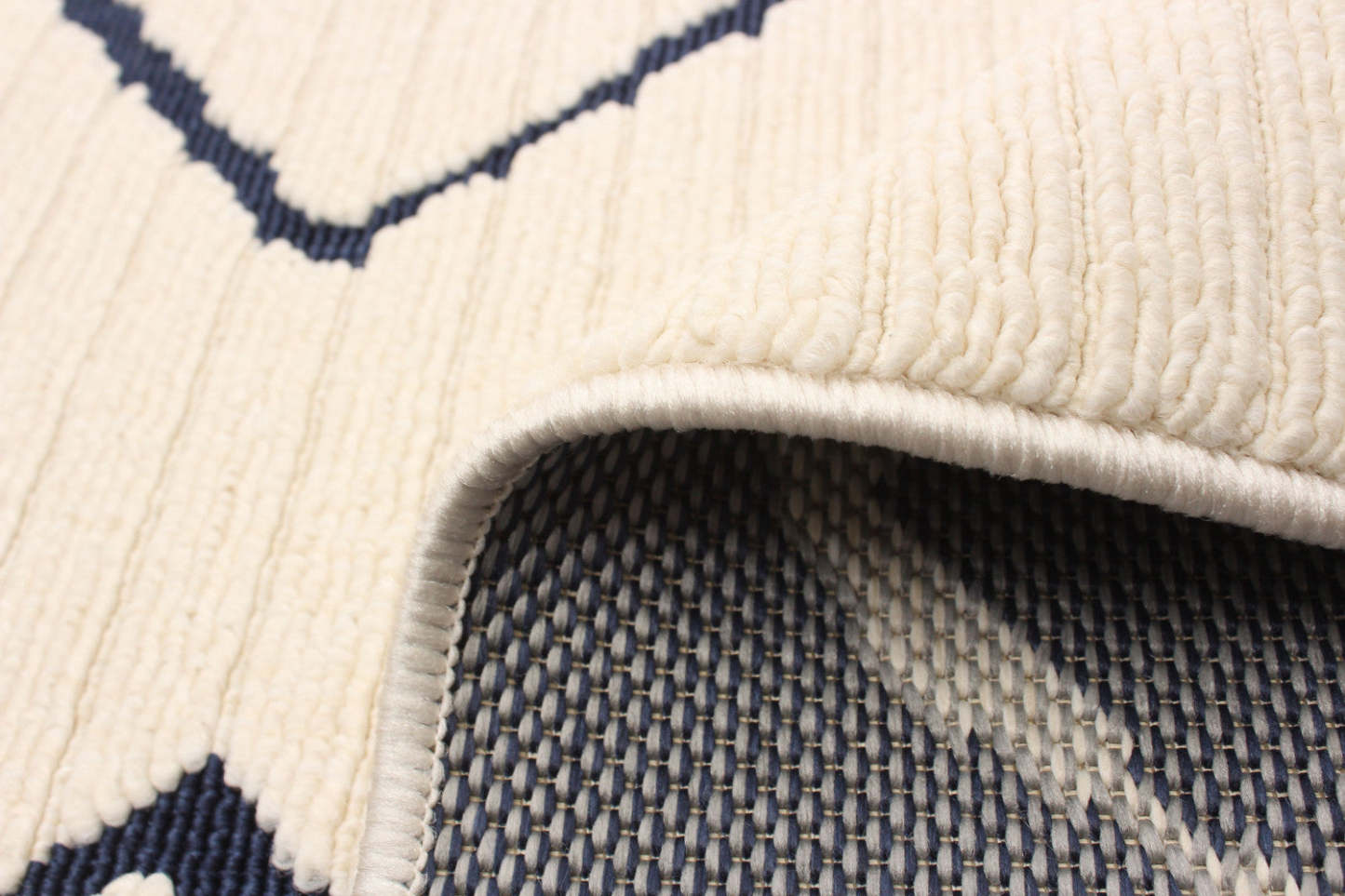 Tapis Kimi Bleu-Ivoire 5'3 x 7'7|Carpette Kimi bleueivoire 5 pi 3 po x 7 pi 7 po|D86F9PND