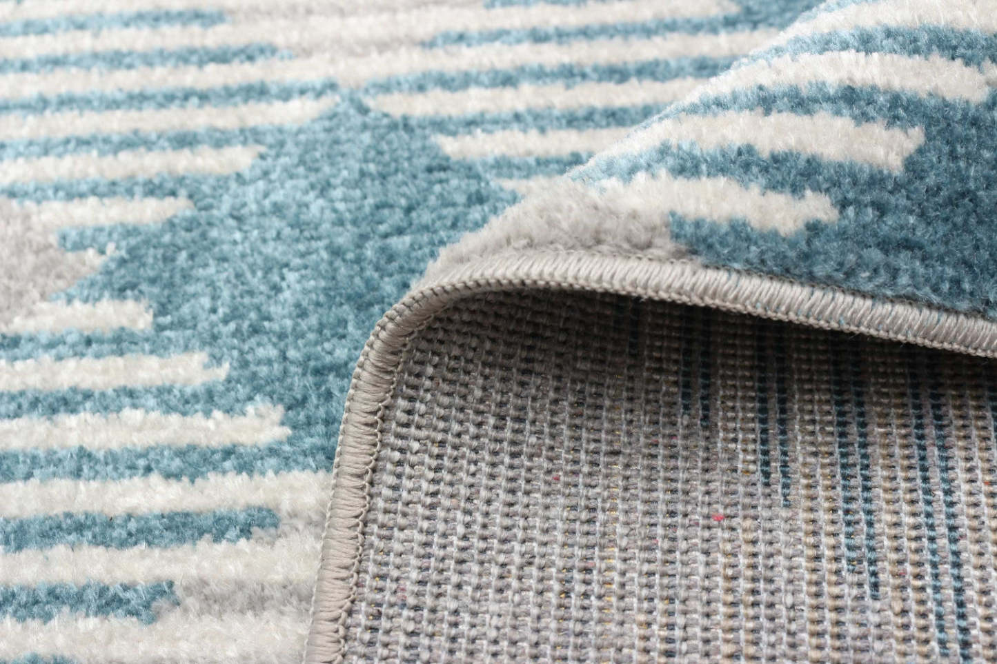 Tapis gris Kors lavable en machine - 2'6 x 8'0|Carpette Kors grise lavable à la machine - 2 pi 6 po x 8 pi 0 po|D86F5E2N