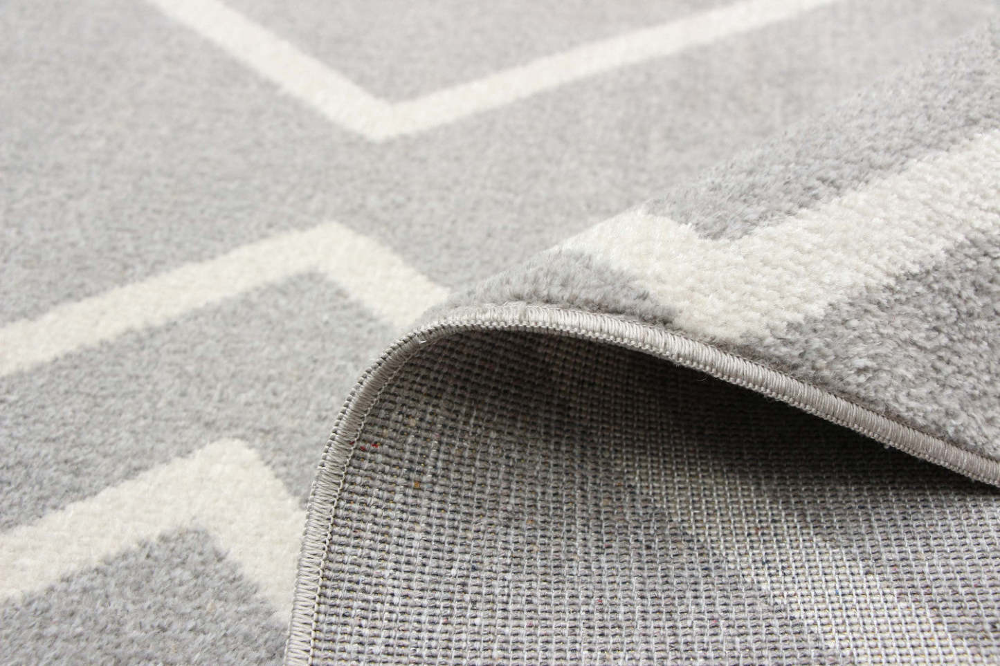 Kenza Grey Machine Washable Area Rug - 5'0 x 7'0|Tapis Kenza gris lavable à la machine - 5 pi 0 po x 7 pi 0 po|D86FC6WF