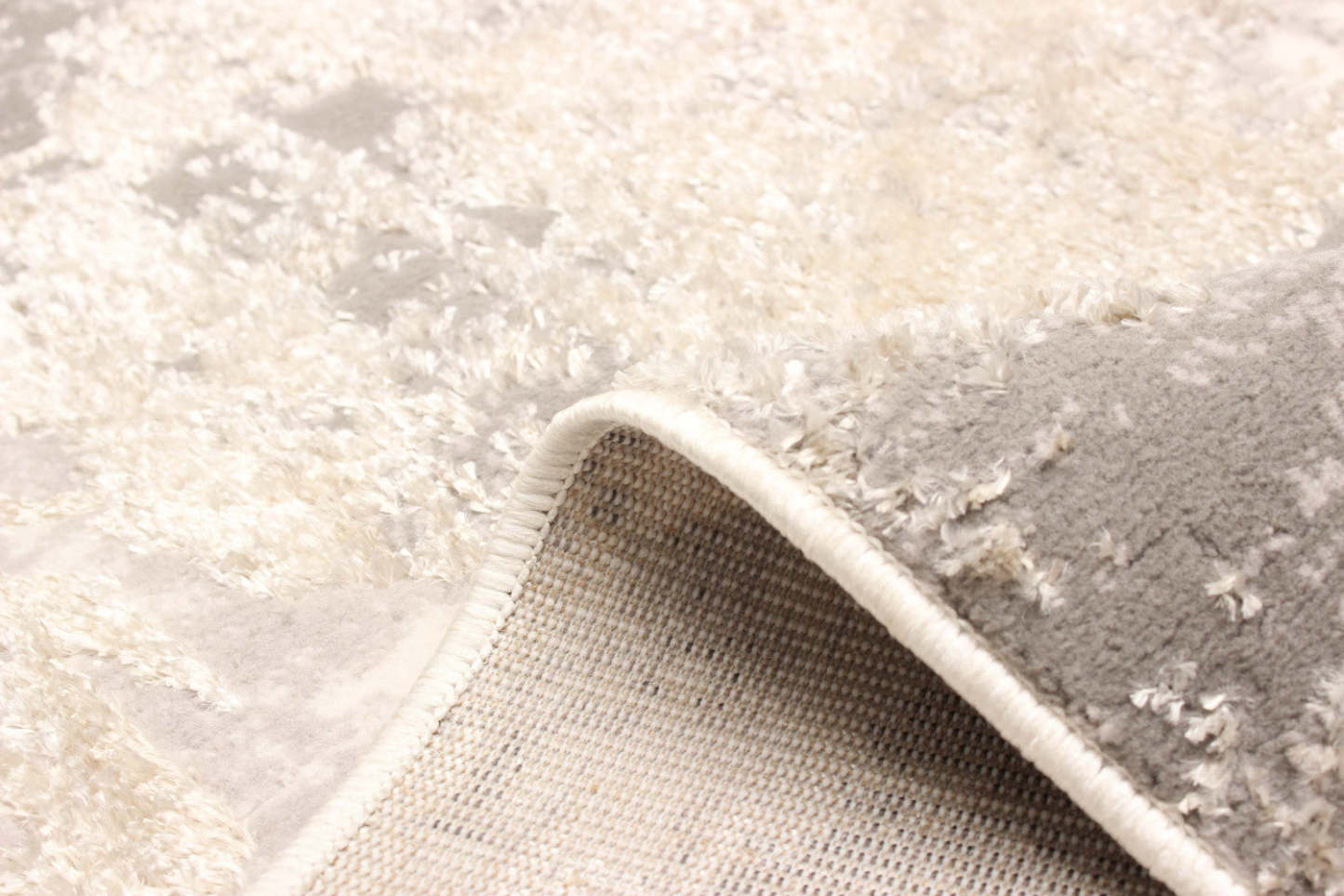 Emory Grey Area Rug - 5'0 x 8'0|Tapis Emory gris - 5 pi 0 po x 8 pi 0 po