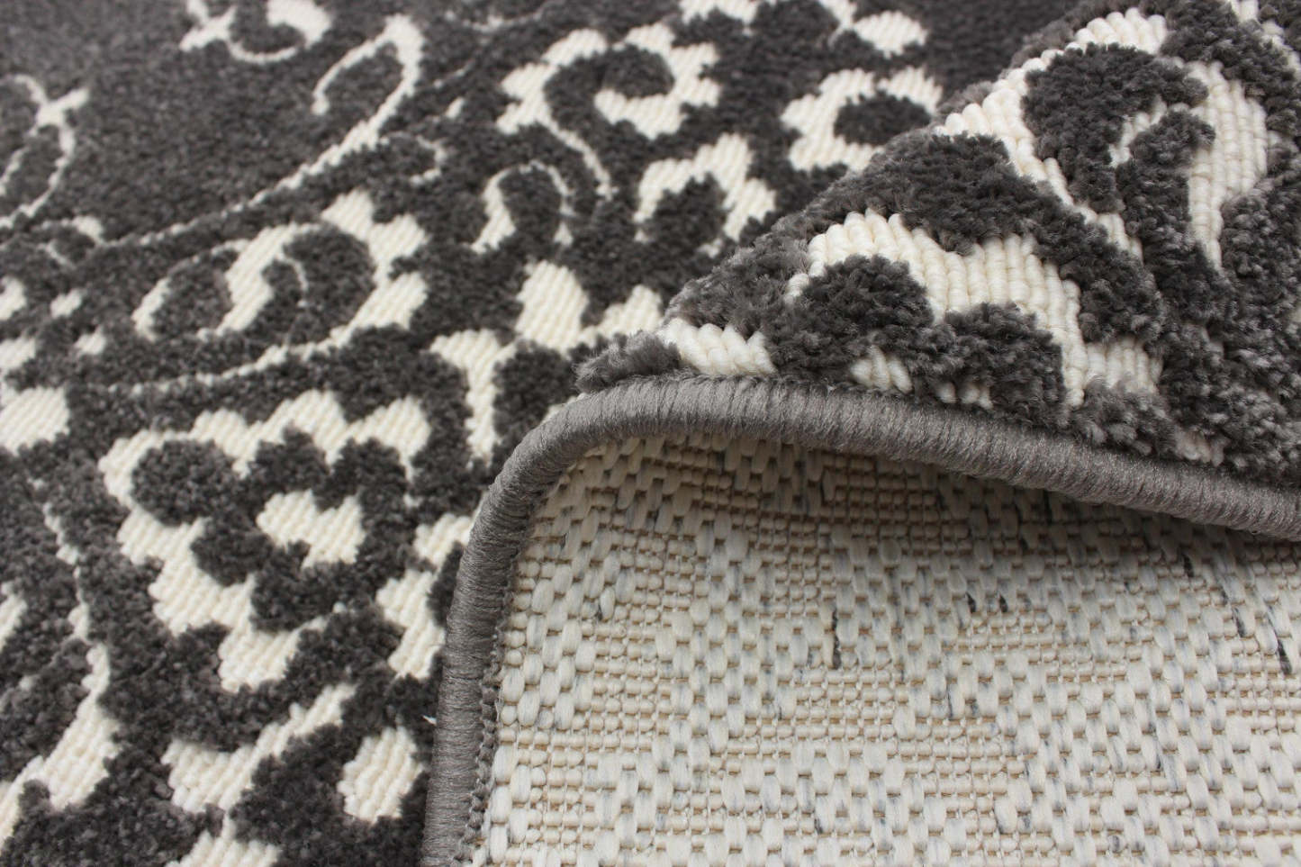 Tapis Caledonia Gris 2'8 x 4'11|Carpette Caledonia grise 2 pi 8 po x 4 pi 11 po|D86FYN2H