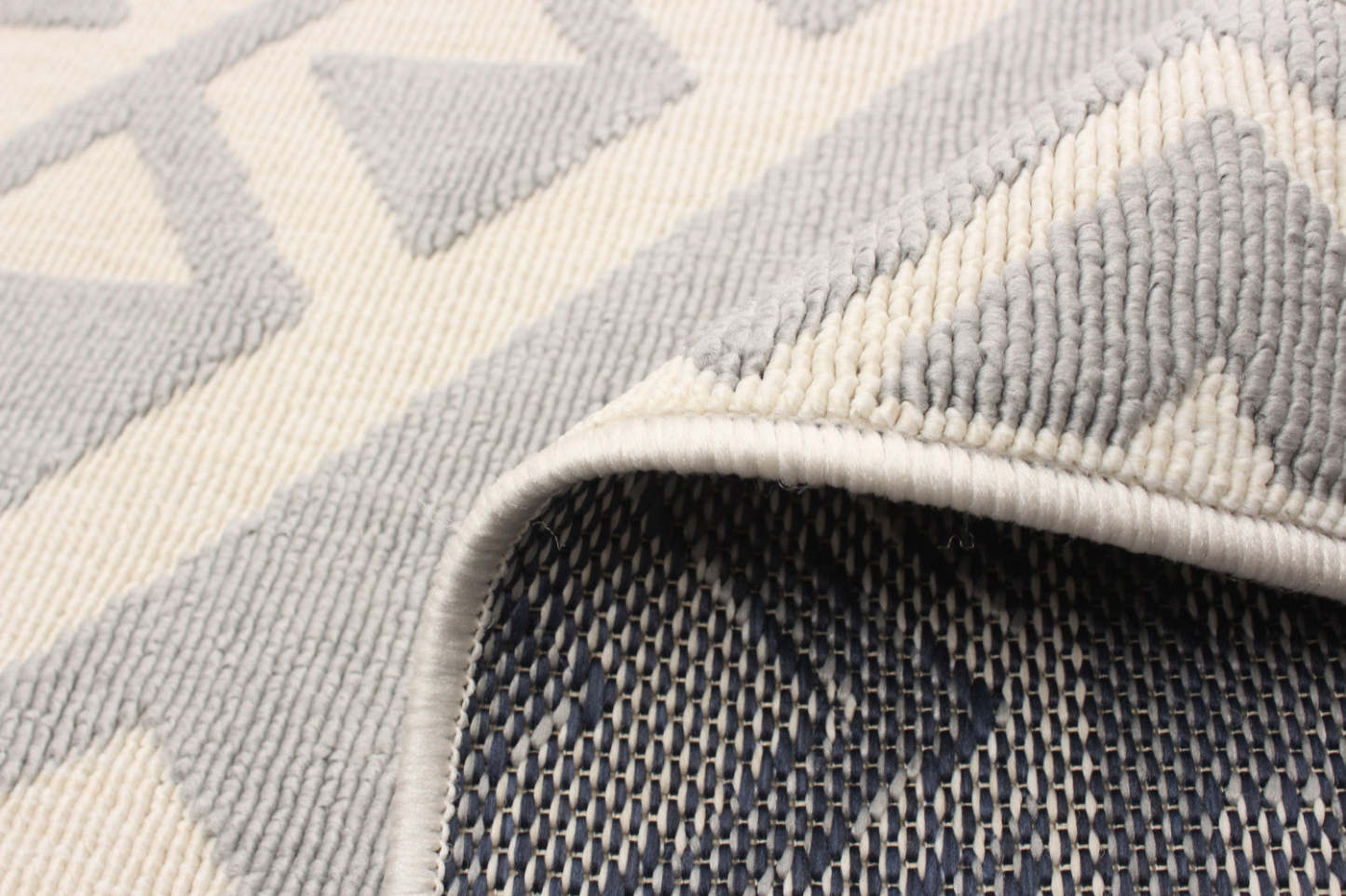 GaiaLight Grey 6'7 x 9'6 Area Rug|Carpette Gaia gris clair 6 pi 7 po x 9 pi 6 po|D86FNWQU