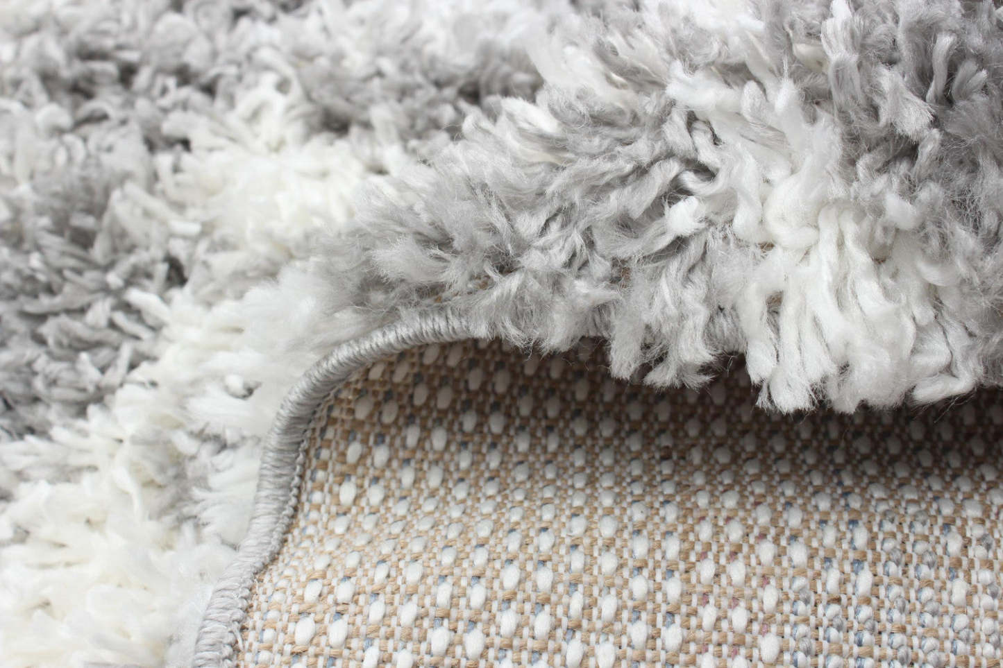 Helma Urban Cream, Dark Grey Shag 6'7 X 9'6 Area Rug|Carpette à poil long Helma Urban gris foncécrème 6 pi 7 po x 9 pi 6 po|D86FZMID