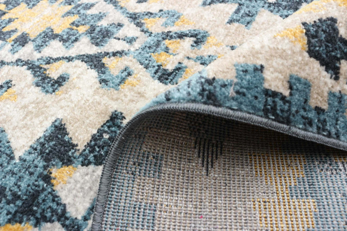 Tapis mosaïque taupe/bleu lavable en machine - 2'6 x 8'0|Carpette Mosaic taupe et bleue lavable à la machine - 2 pi 6 po x 8 pi 0 po|D86FKSIA