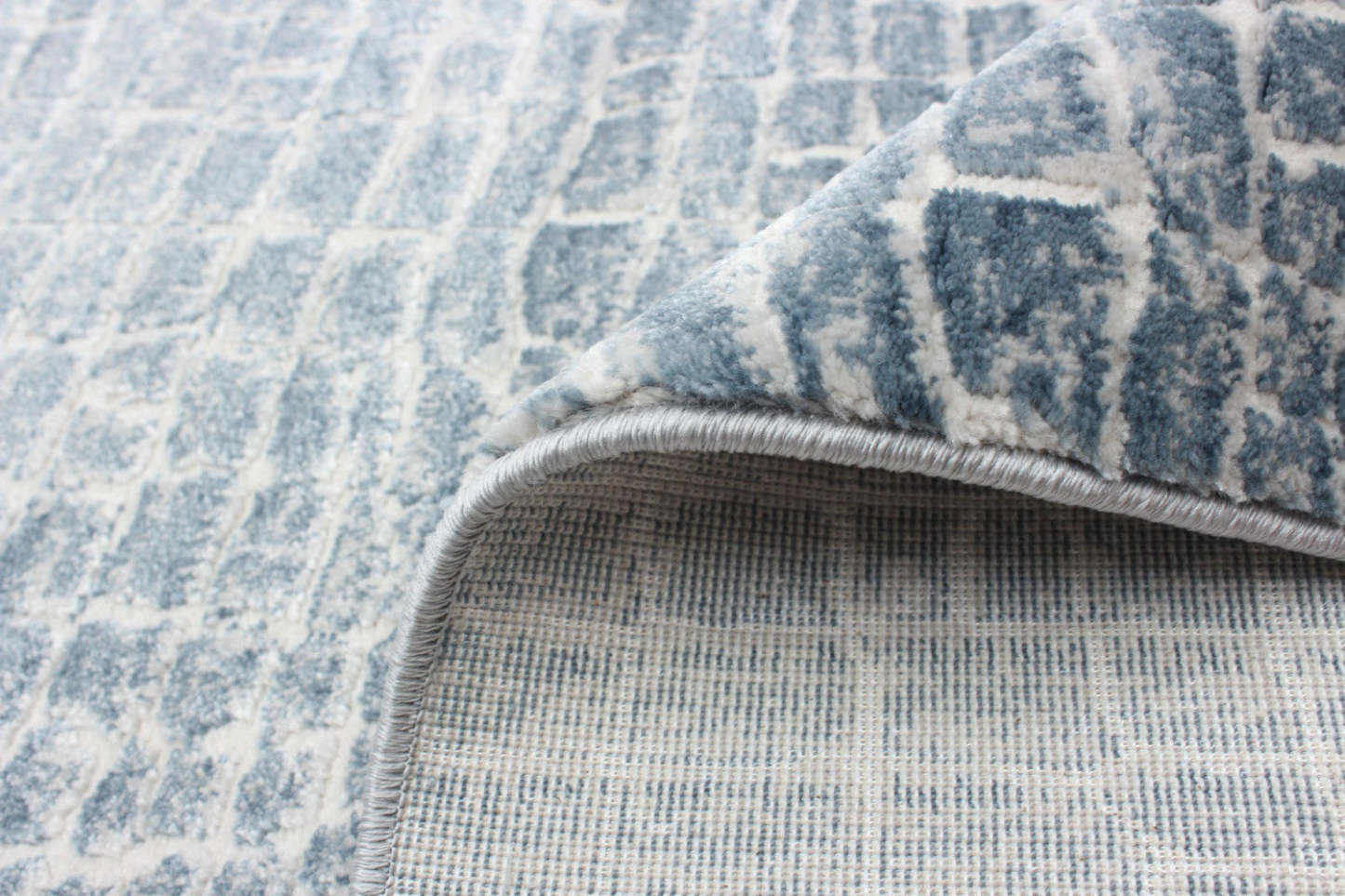 Carpette Kecia bleu marine/crème 5 pi 3 po x 7 pi 3 po|D86FBEA1