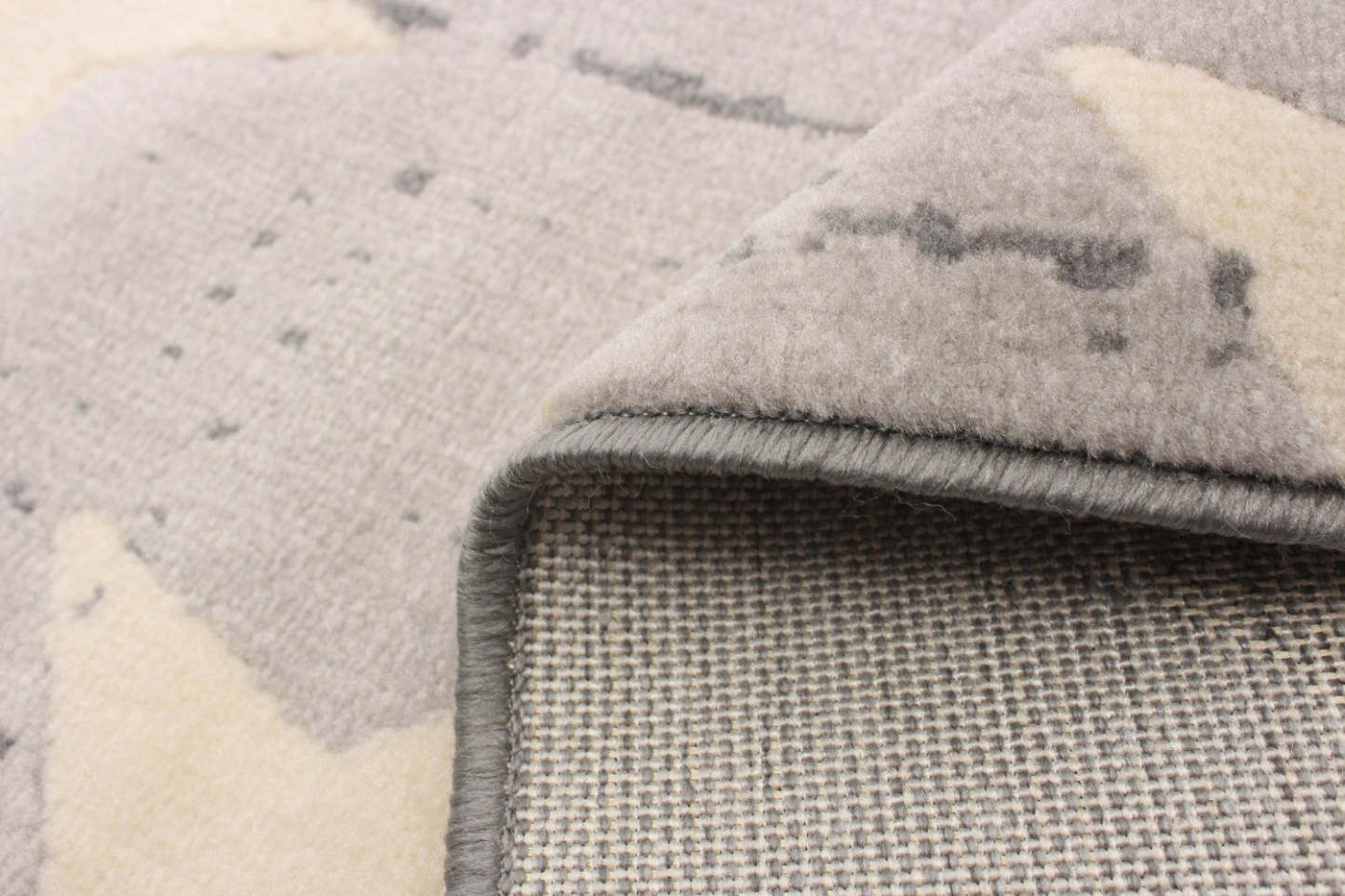 Tapis Ira gris clair 2'8 x 4'11 | D86FCM7M