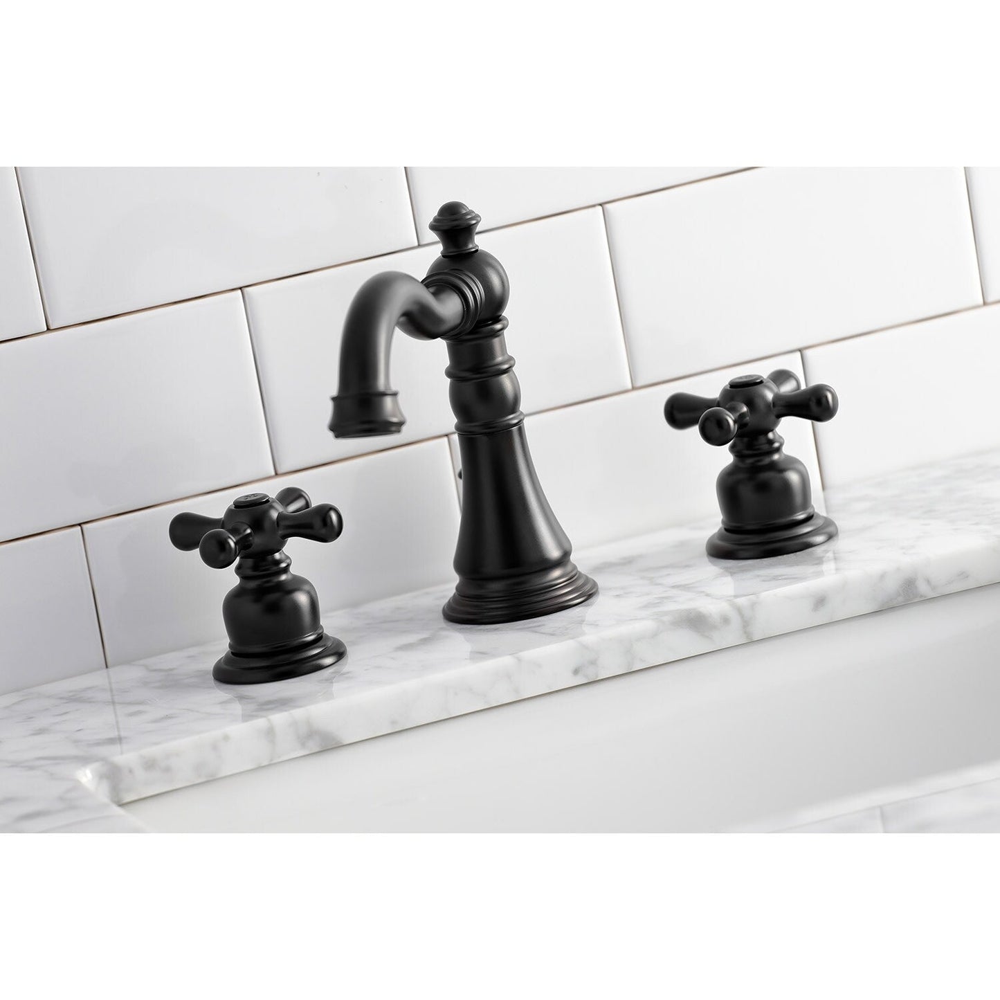 Robinet de salle de bain à entraxe large American Classic de 8 pouces