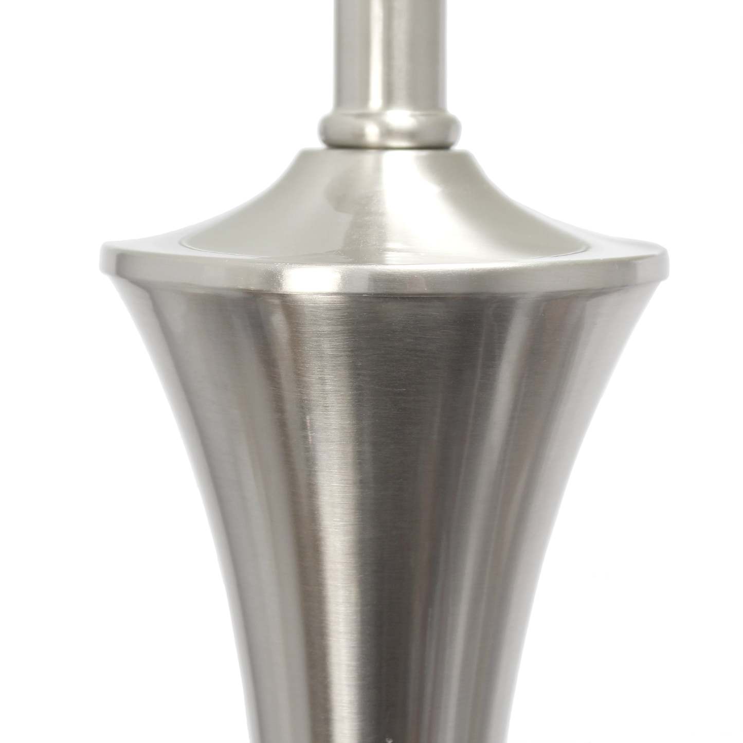 Ensemble de 3 lampes effilées Elegant Designs (2 lampes de table, 1 lampadaire) avec abat-jour blancs, nickel brossé|Ensemble 3 lampes effilées (2 lampes de table, 1 lampe à pied) Elegant Designs, nickel brossé|D21IIJLA