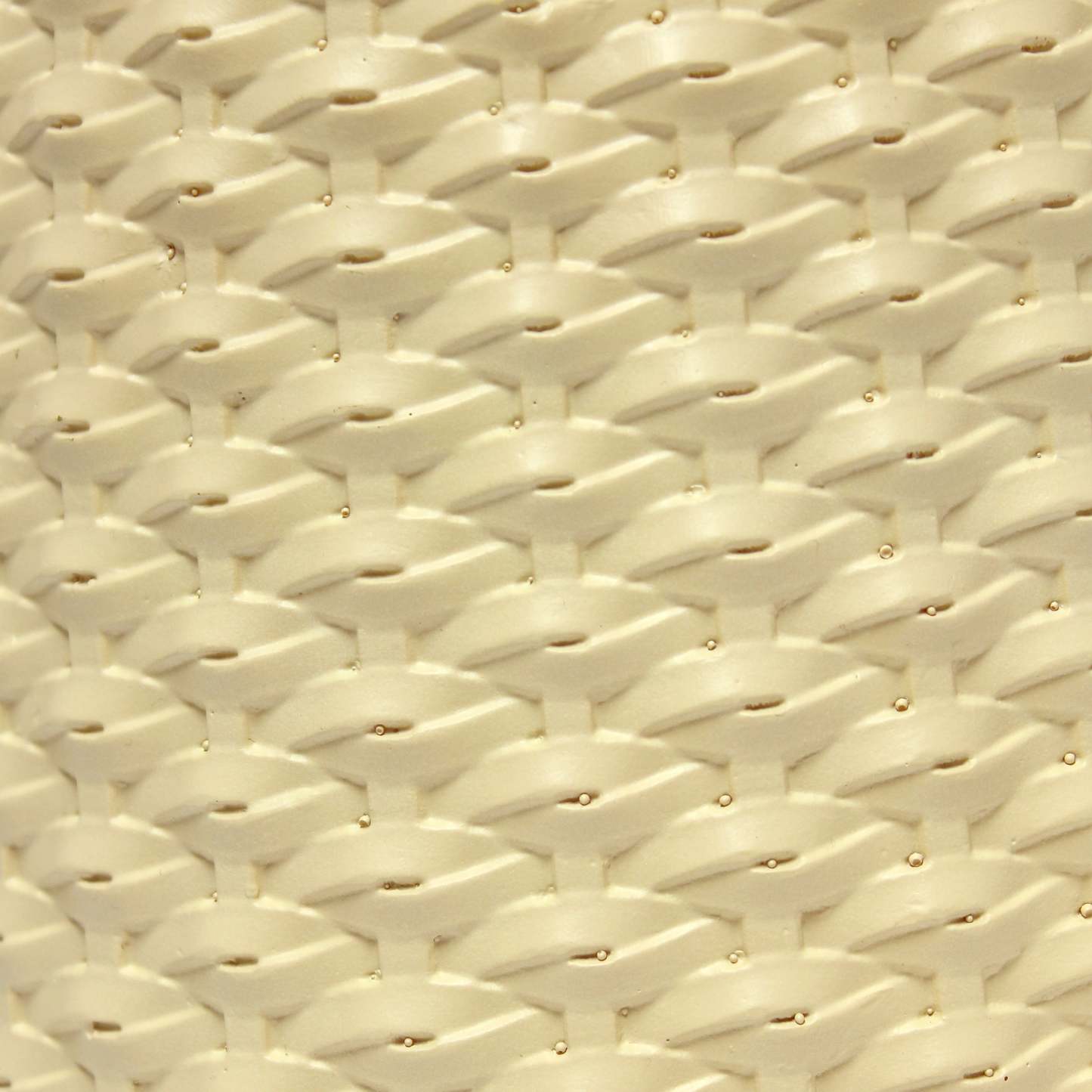 Simple Designs 20.4 Lampe de table traditionnelle à texture purée en céramique avec abat-jour tambour en tissu blanc - Ye|Lampe de table traditionnelle de Simple Designs de 20,4 po en céramique avec texture de mailles reto