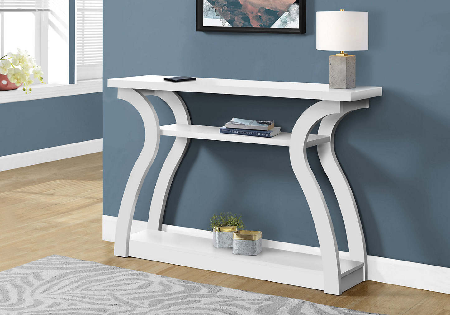 Quinn 47.25 Sofa Table with Shelf - White & Gold|Table de salon Quinn de 47,25 po avec tablette - blanche et dorée