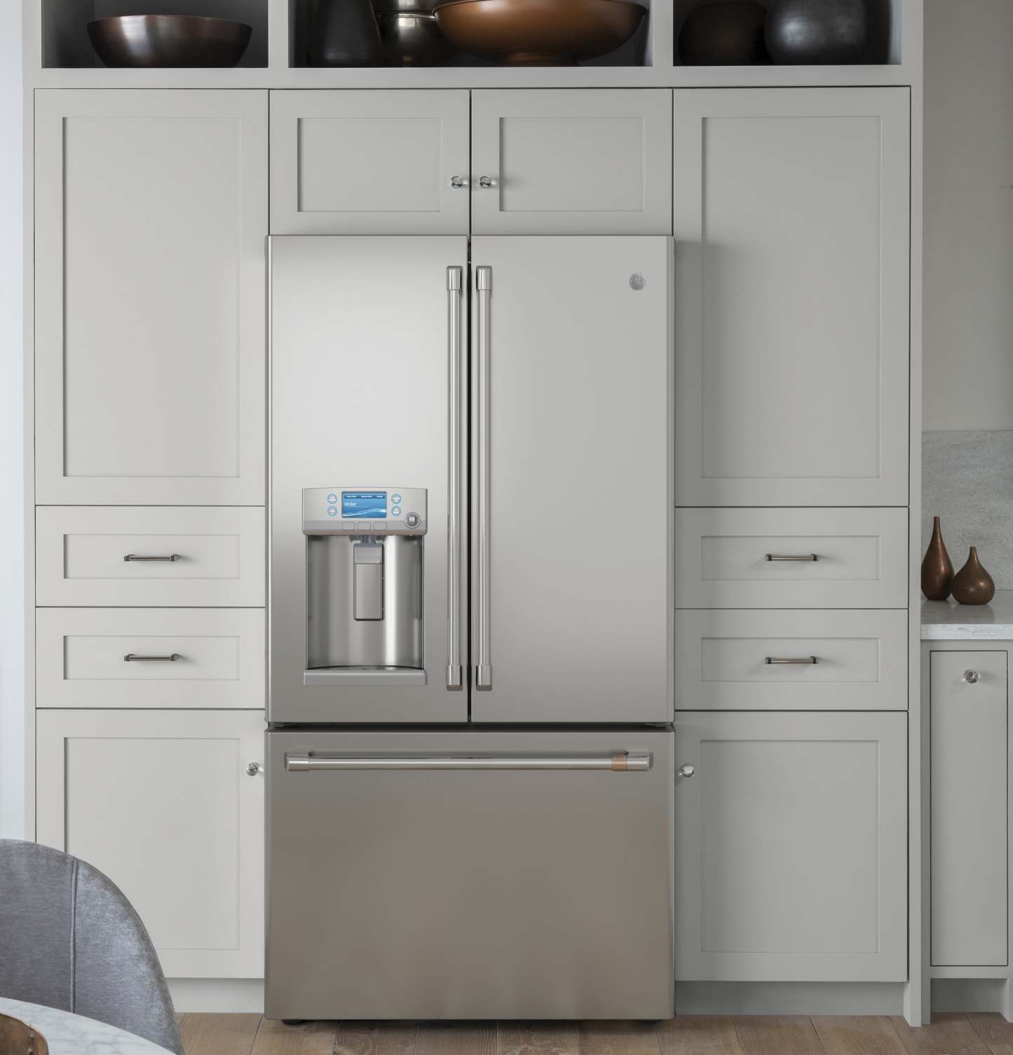Réfrigérateur Café de 36 po et de 22,2 pi³ à portes françaises - acier inoxydable - CYE22TP2MS1 | Cafe 36 22.2 Cu. Ft. French-Door Refrigerator - Stainless - CYE22TP2MS1