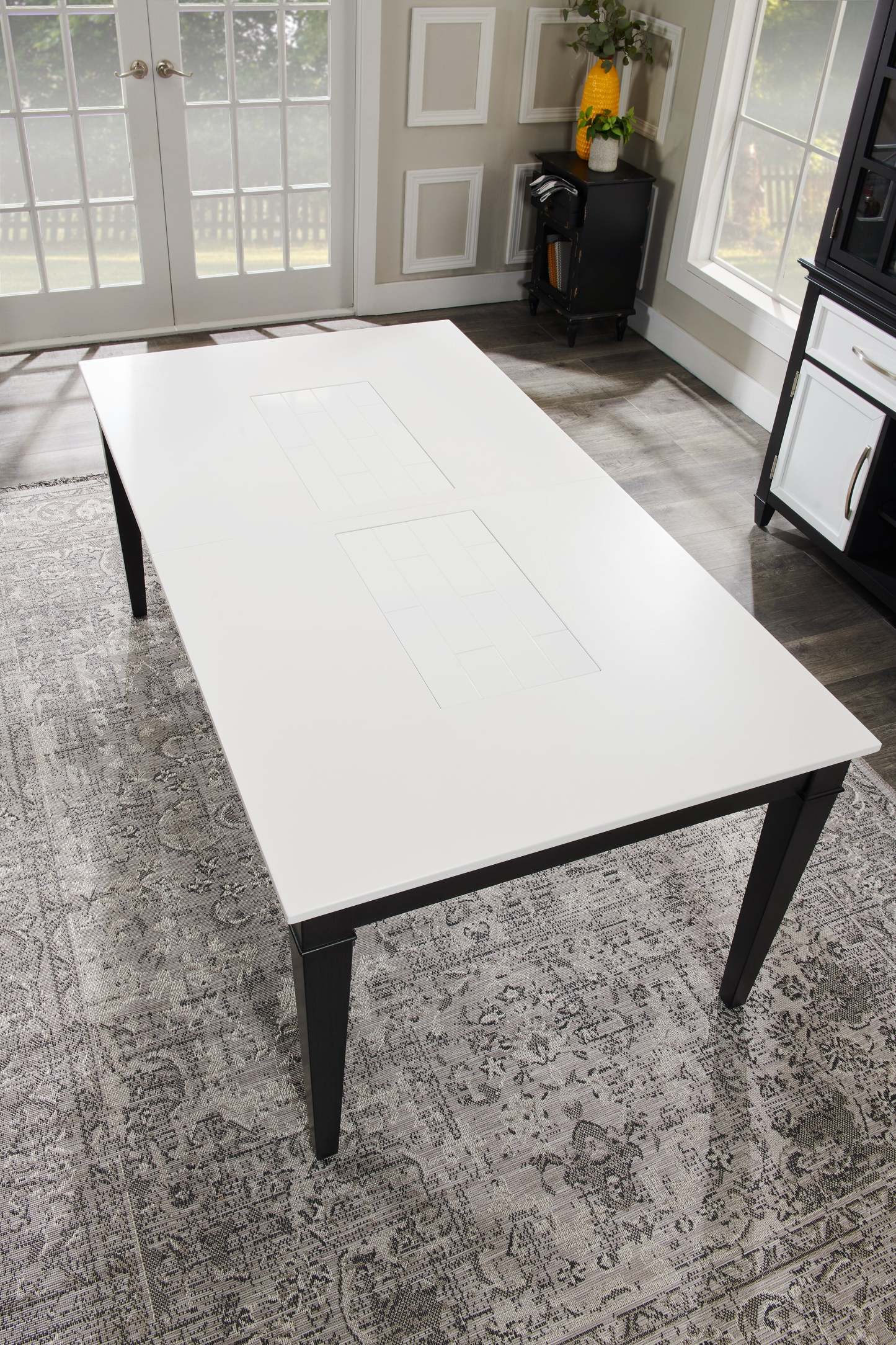 Tapis Estella – 7'10 x 10'9 | Tapis Estella - 7 pi 10 po x 10 pi 9 po | ESTELLA8