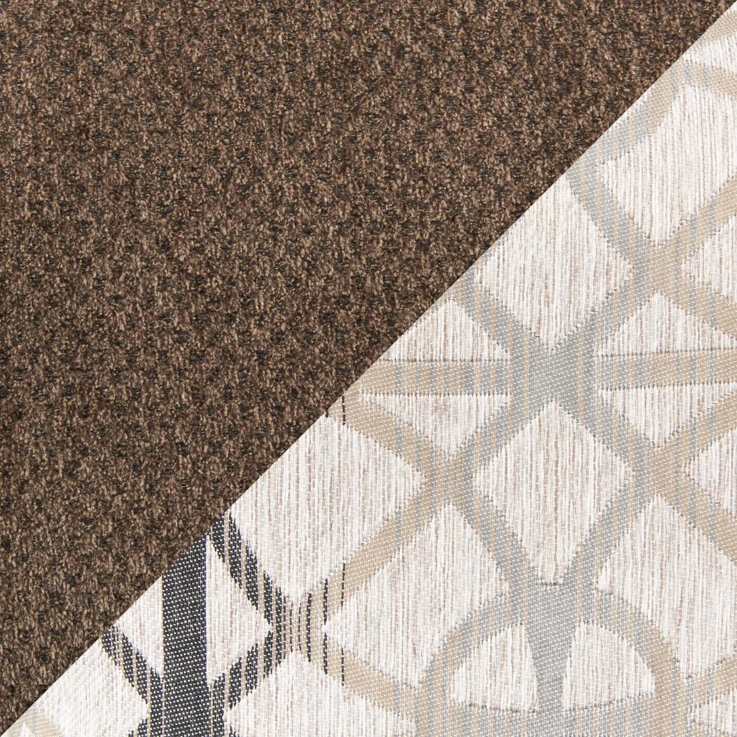 Fabriqué au Canada, canapé de taille condo Febe 85 po en tissu de chenille avec accoudoirs évasés et coussins décoratifs - brun