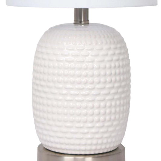 Kort & Co. Gianna 19 Lampe de table en céramique blanche et argentée|Lampe de table Giada de Kort & Co. de 19 po en céramique, blanche et argentée
