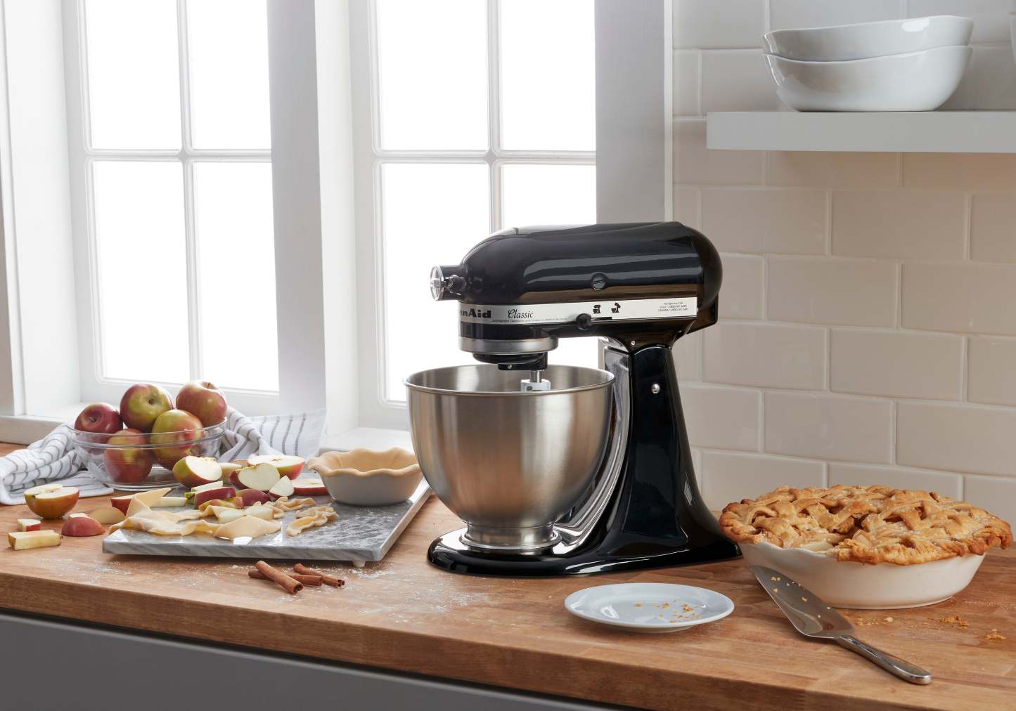 Batteur sur socle à tête inclinable KitchenAid de série ClassicMD de 4,5 pintes - K45SSOB|K45SSTOB