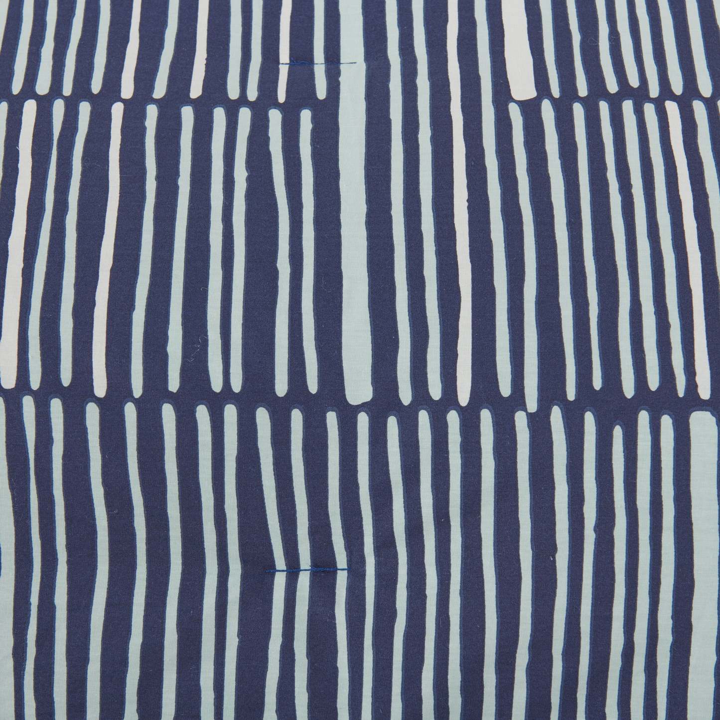 Kort & Co. Lines Parure de lit 4 pièces pour très grand lit – Bleu | Ensemble d'édredon Lines 4 pièces de Kort & Co. pour très grand lit - bleu