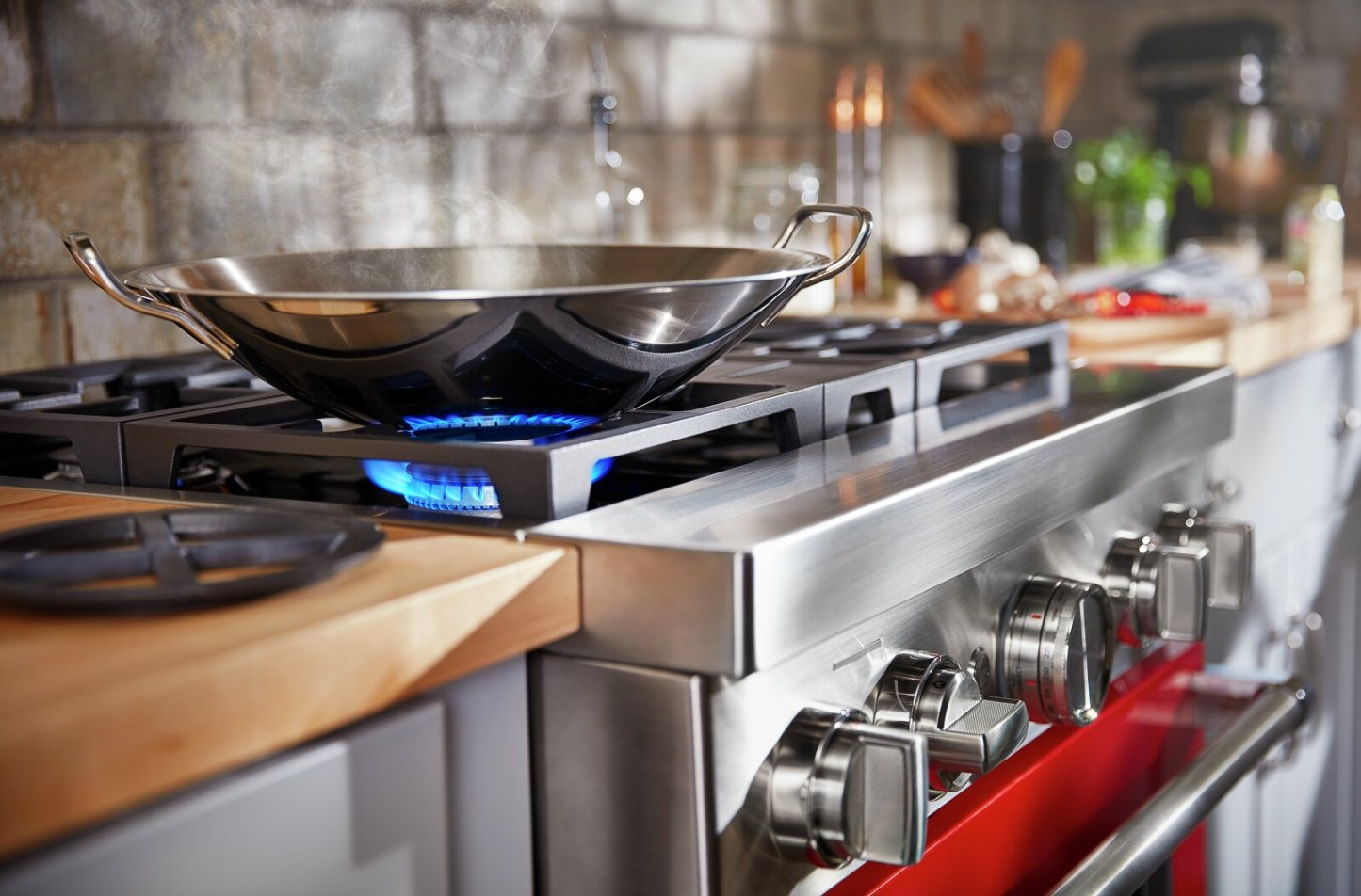 Cuisinière hybride intelligente KitchenAid de 4,1 pi³ avec nettoyage automatique - rouge passion - KFDC500JPA | KitchenAid 4,1 Cu. Fort. Cuisinière intelligente biénergie avec autonettoyage - Rouge Passion - KFDC500JPA