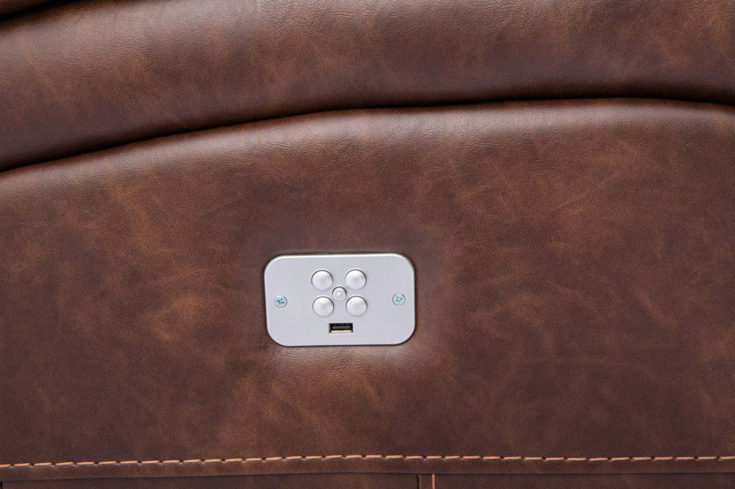 Kory Leather-Look Fabric Power Reclining Loveseat – Pecan|Causeuse à inclinaison électrique Kory en tissu d'apparence cuir - pacane