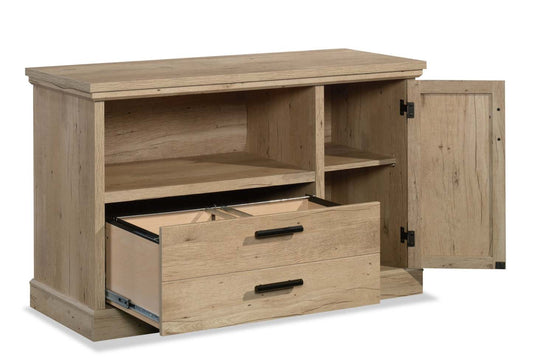 Mason Peak 47.09 Commercial Grade Small Credenza with Drawer & Cabinet - Prime Oak|Petit bahut Mason Peak de 47,09 po de qualité commerciale avec tiroir et armoire - chêne clair