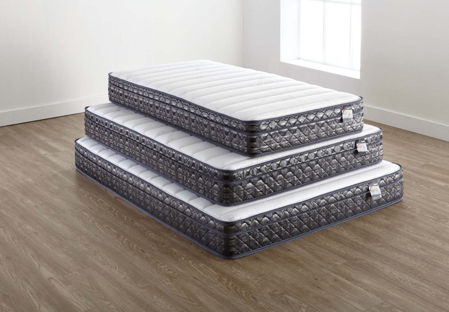 Springwall Endeavour 4 Euro-Top Firm Queen Mattress Set|Ensemble matelas ferme à Euro-plateau Endeavour 4 de Springwall pour grand lit