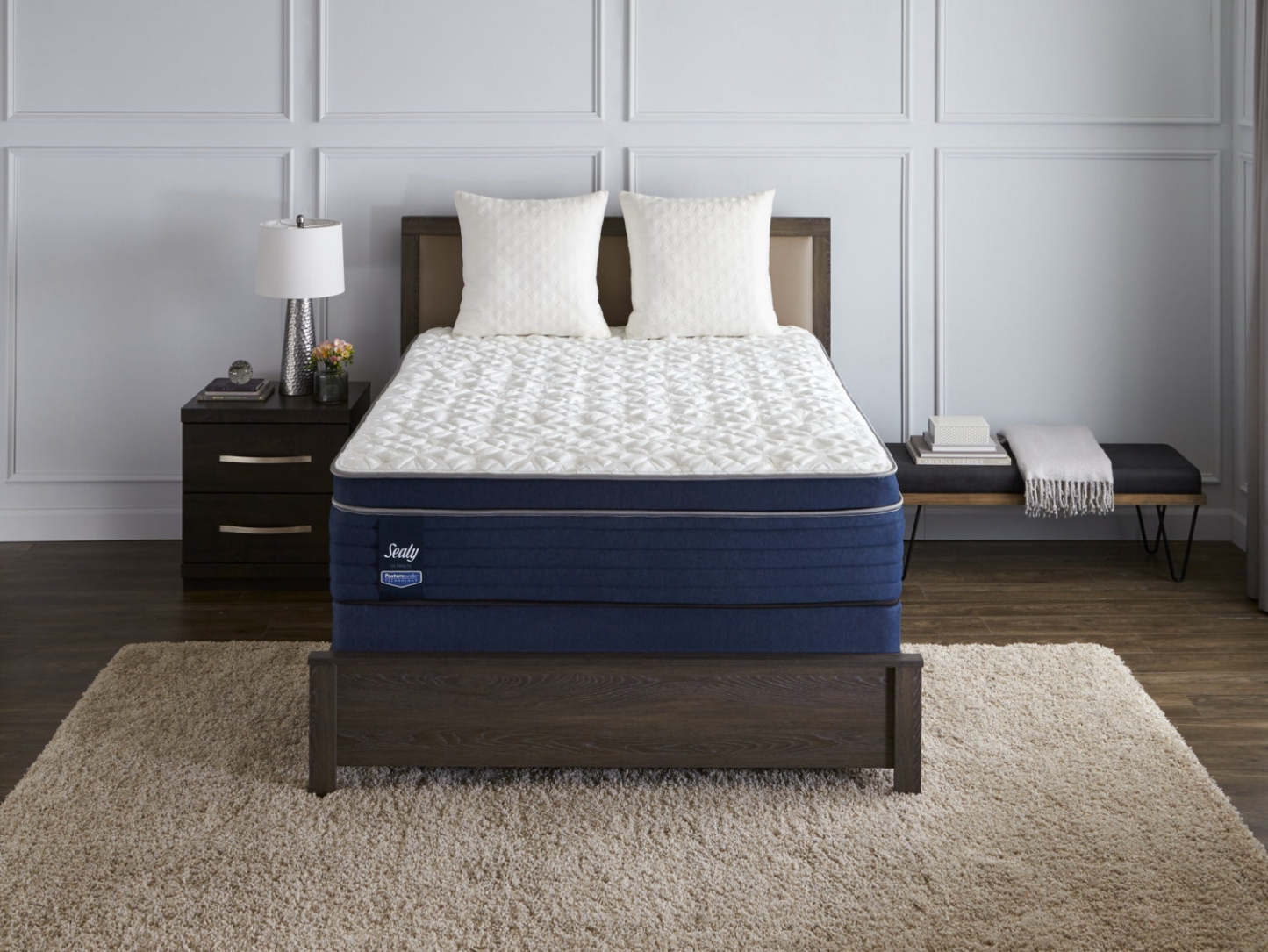 Sealy Posturepedic Ultimate Mayflower Medium Euro-Top Low-Profile Split Queen Mattress Set|Ensemble semi-ferme Euro-plateau divisé profil bas Mayflower Posturepedic Ultimate Sealy pour lit queen