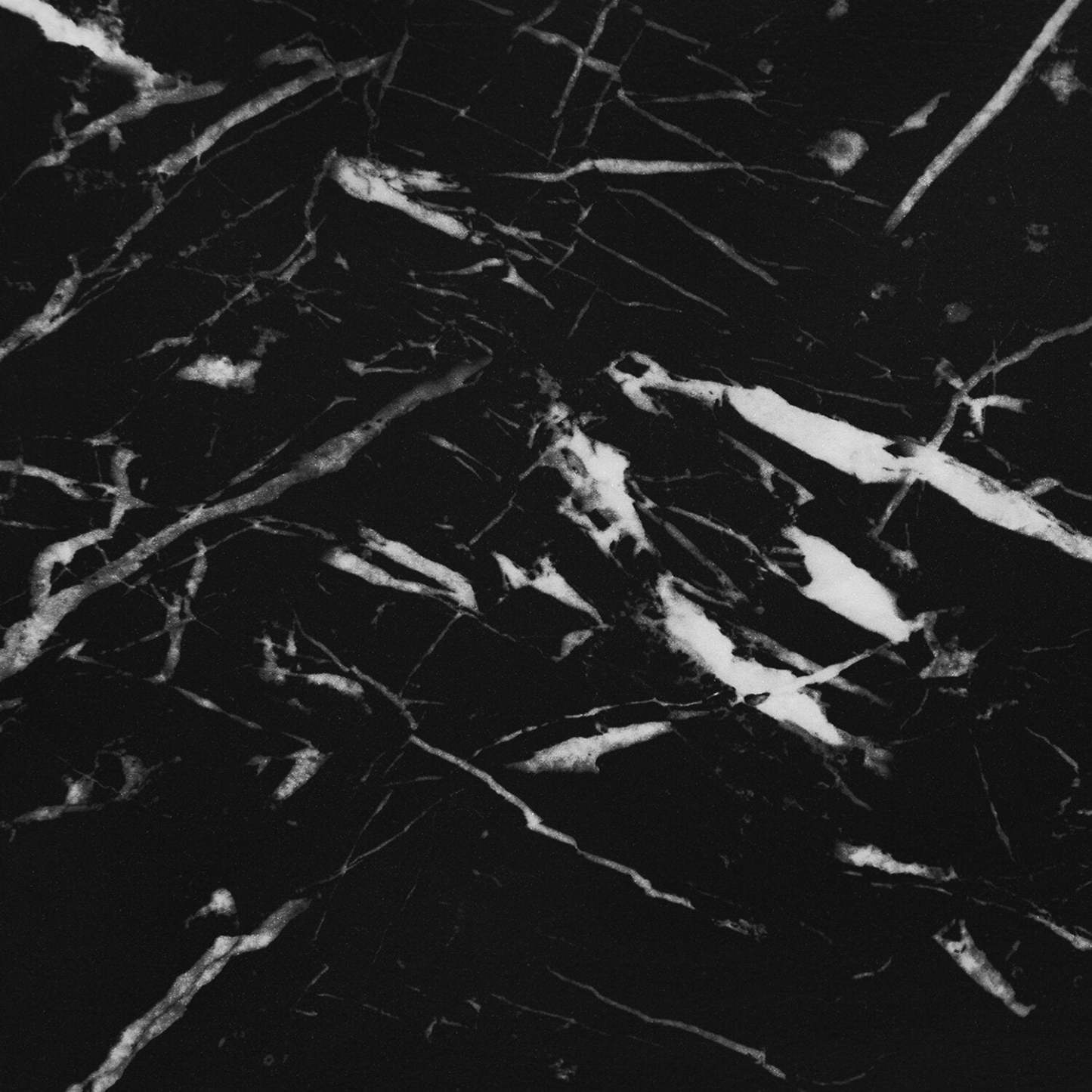 Bureau Jeremy 47.25 avec petite niche - Aspect marbre noir|Bureau Jeremy de 47,25 po avec petite crédence - apparence marbre noir