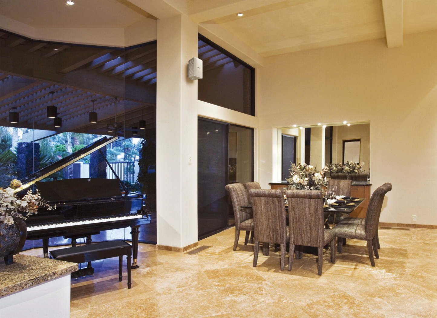 Yamaha NS-AW194 Haut-parleurs d'extérieur blancs - Ensemble de 2 | Enceintes d'extérieur Yamaha NS-AW194 (Paire, blanc) | NSAW194W