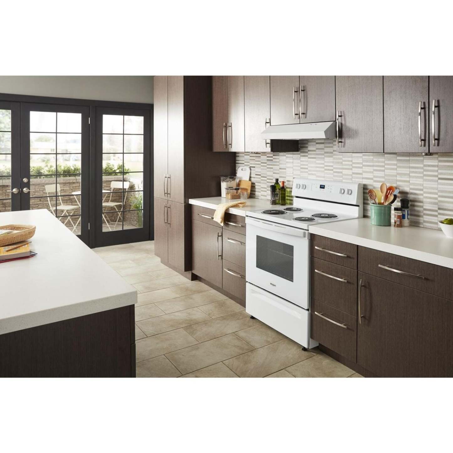 Cuisinière électrique Whirlpool de 4,8 pi³ - blanche - YWFC150M0JW | Bain à remous 4,8 Cu. Fort. Cuisinière électrique - Blanc - YWFC150M0JW
