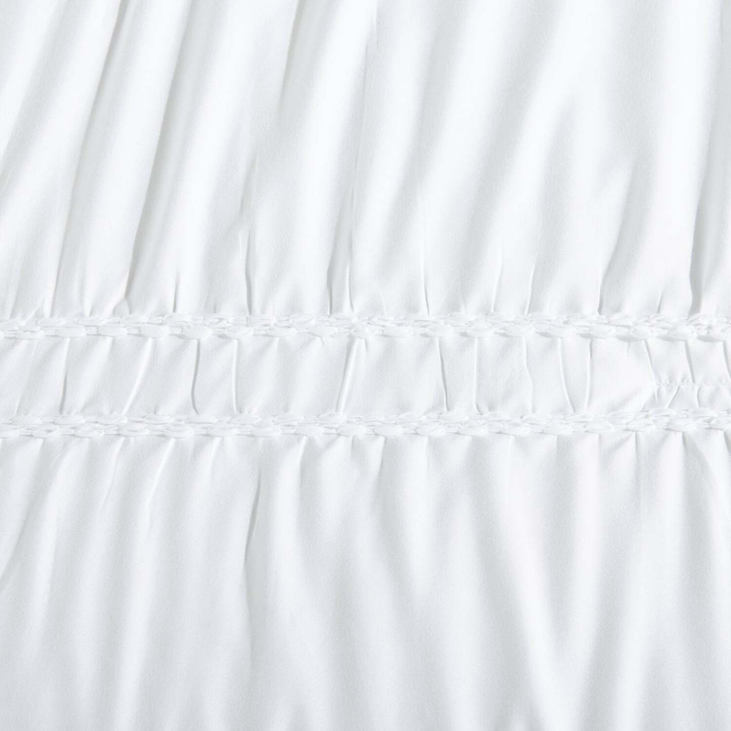 Rhodes 3-Piece Full/Queen Comforter Set - White | Ensemble d’édredon Rhodes 3 pièces pour lit double ou grand lit - blanc