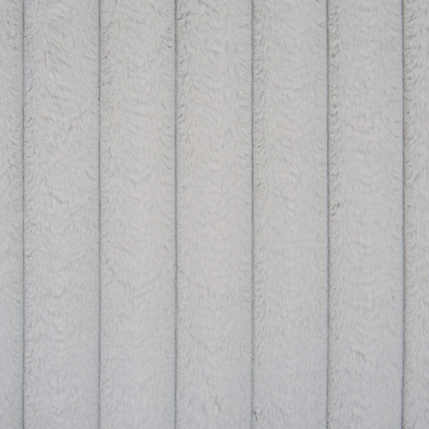 Lit plateforme rembourré Aria en tissu gris capitonné - format très grand lit