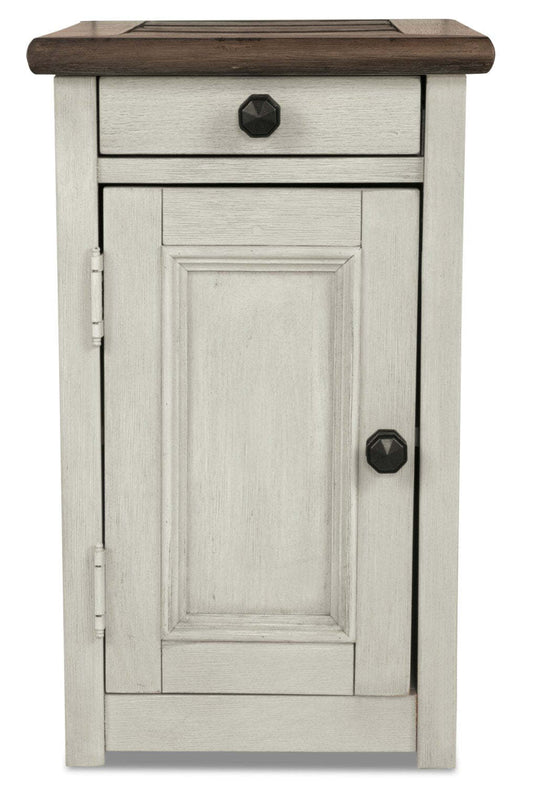 Colby 14 Rustic Chairside Table with Storage - Two Tone Wood|Table de fauteuil rustique Colby de 14 po avec rangement - bois deux teintes