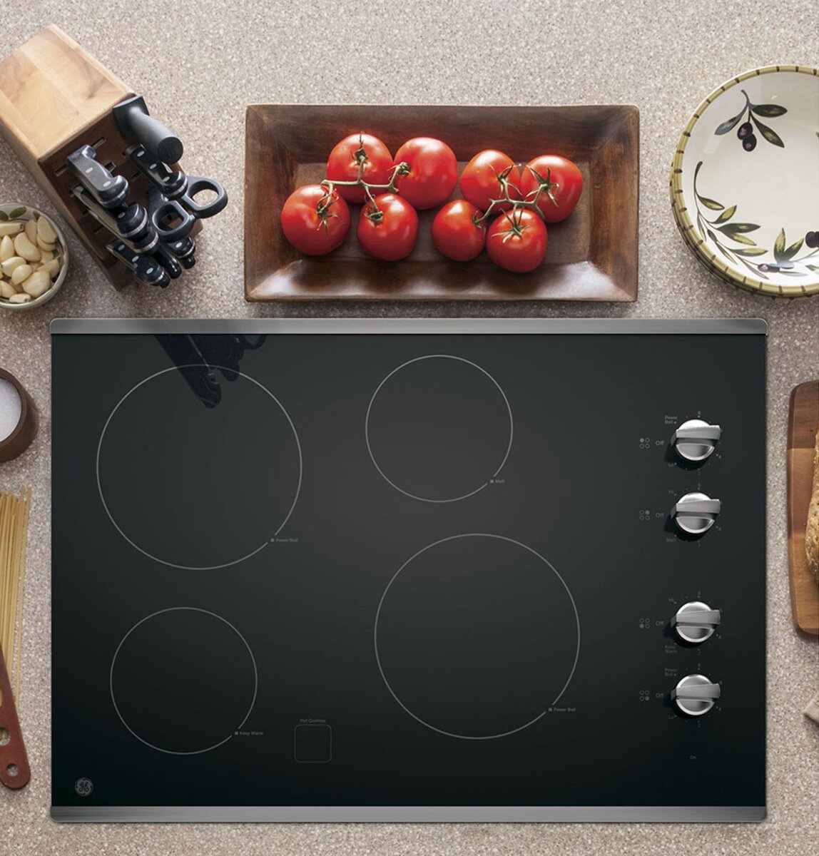 GE 30 4-Element Electric Cooktop - Stainless Steel - JP3030SWSS | Table de cuisson électrique GE de 30 po à 4 éléments - acier inoxydable - JP3030SWSS | JP3030SW