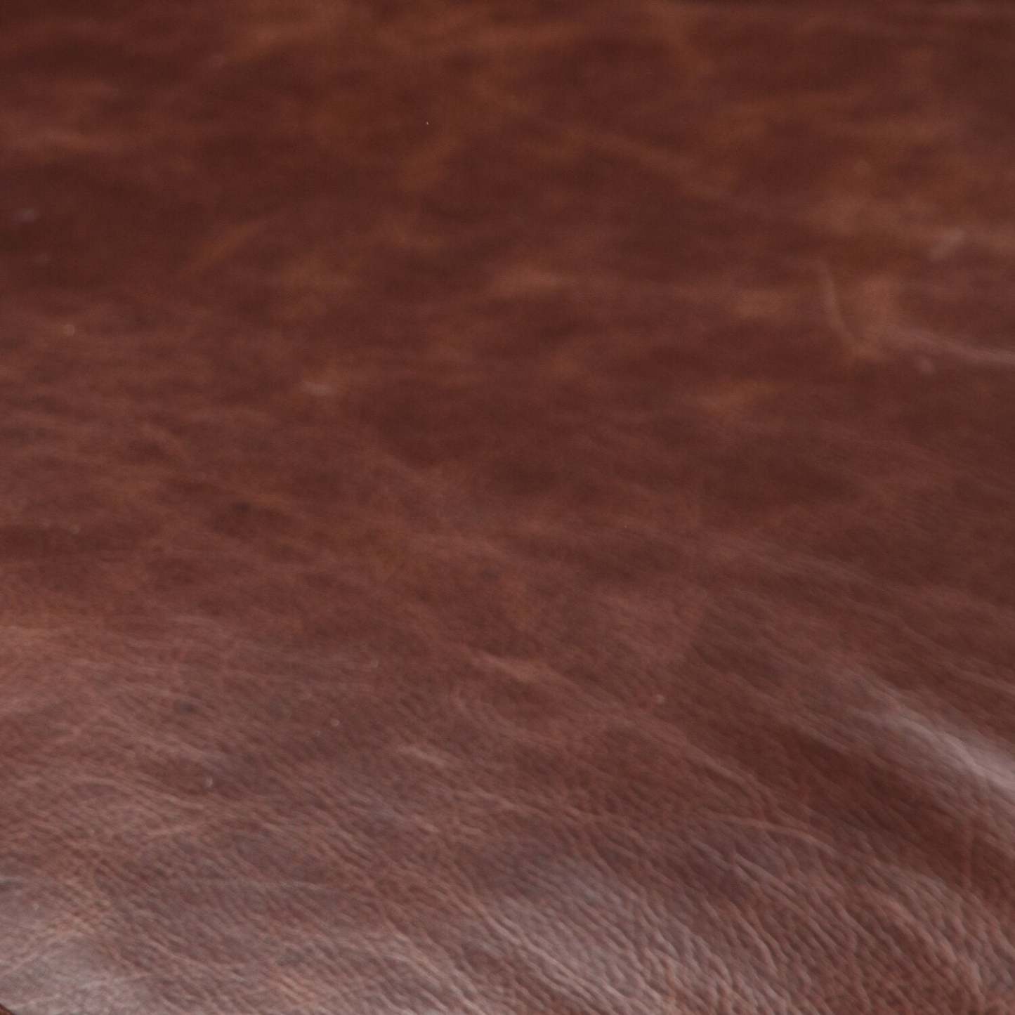 Lucca Accent Chair - Chocolate | Fauteuil d’appoint Lucca - Chocolat | LUCCDBAC